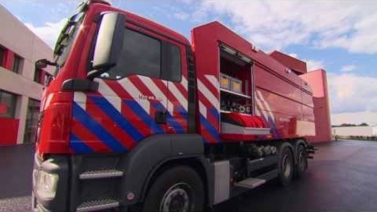 LEGO City Brandweerkazerne Bouwset met Garage, Auto en Helikopter, Brandweerauto Speelgoed voor Kinderen vanaf 6 Jaar, Origineel cadeau voor Jongens en Meisjes 60320